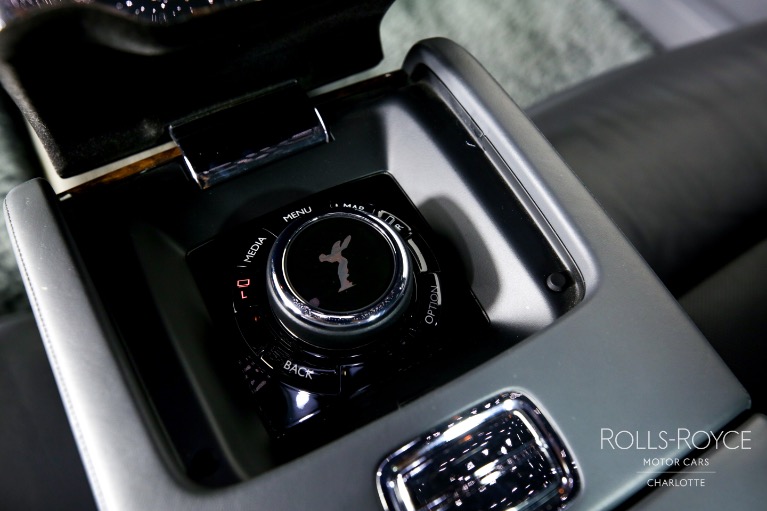 Used-2019-Rolls-Royce-Phantom-EWB