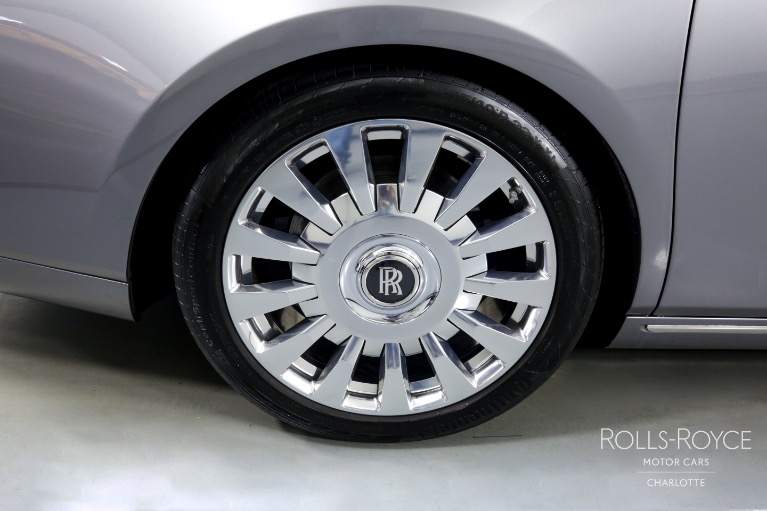 Used-2019-Rolls-Royce-Phantom-EWB
