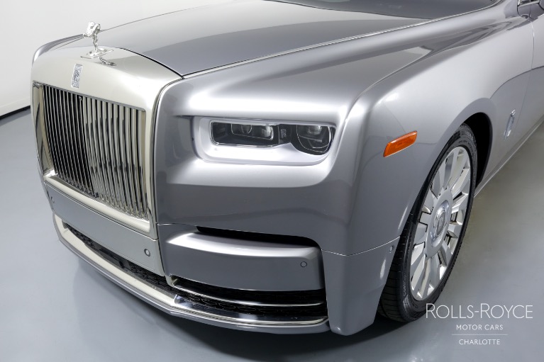 Used-2019-Rolls-Royce-Phantom-EWB