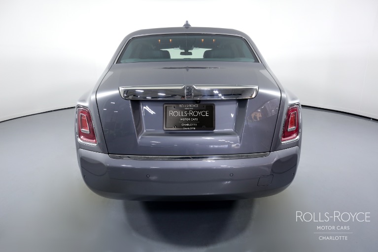 Used-2019-Rolls-Royce-Phantom-EWB