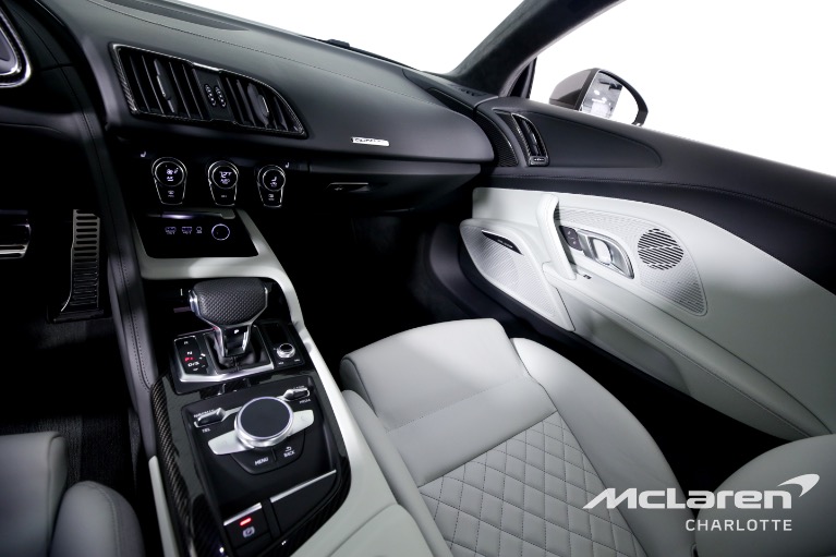 Used-2020-Audi-R8-52-quattro-V10-performance