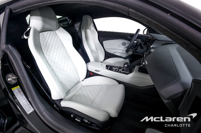 Used-2020-Audi-R8-52-quattro-V10-performance