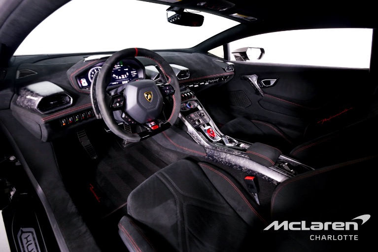 Used-2018-Lamborghini-Huracan-LP-640-4-Performante