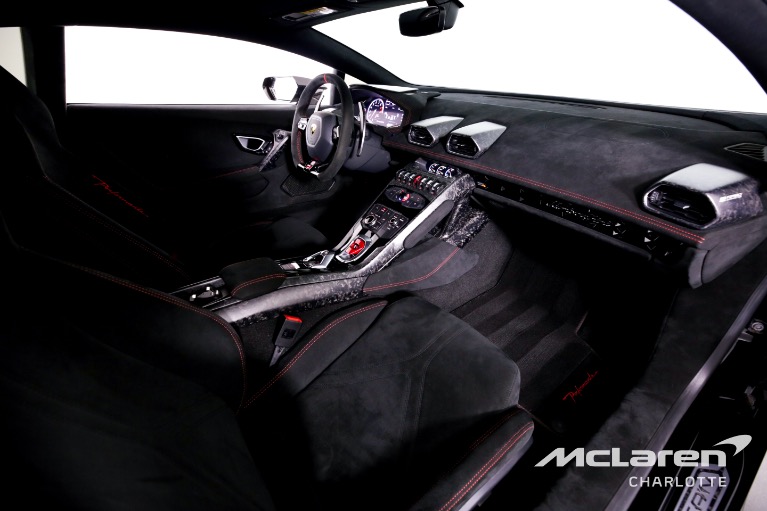 Used-2018-Lamborghini-Huracan-LP-640-4-Performante