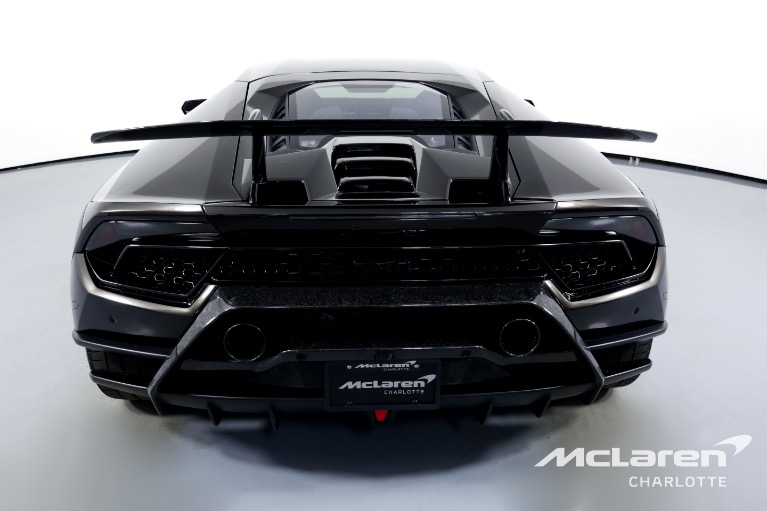 Used-2018-Lamborghini-Huracan-LP-640-4-Performante