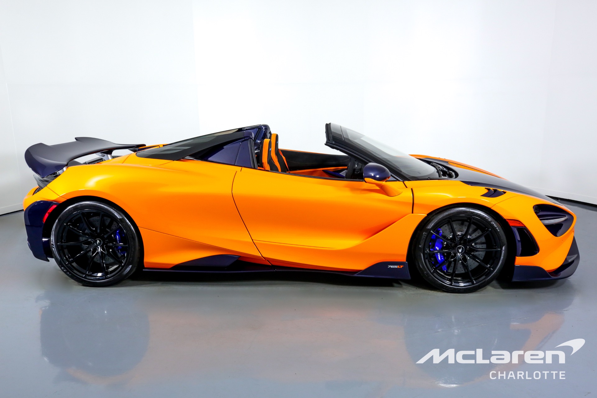 Used 2022 McLaren 765LT Spider | Charlotte, NC