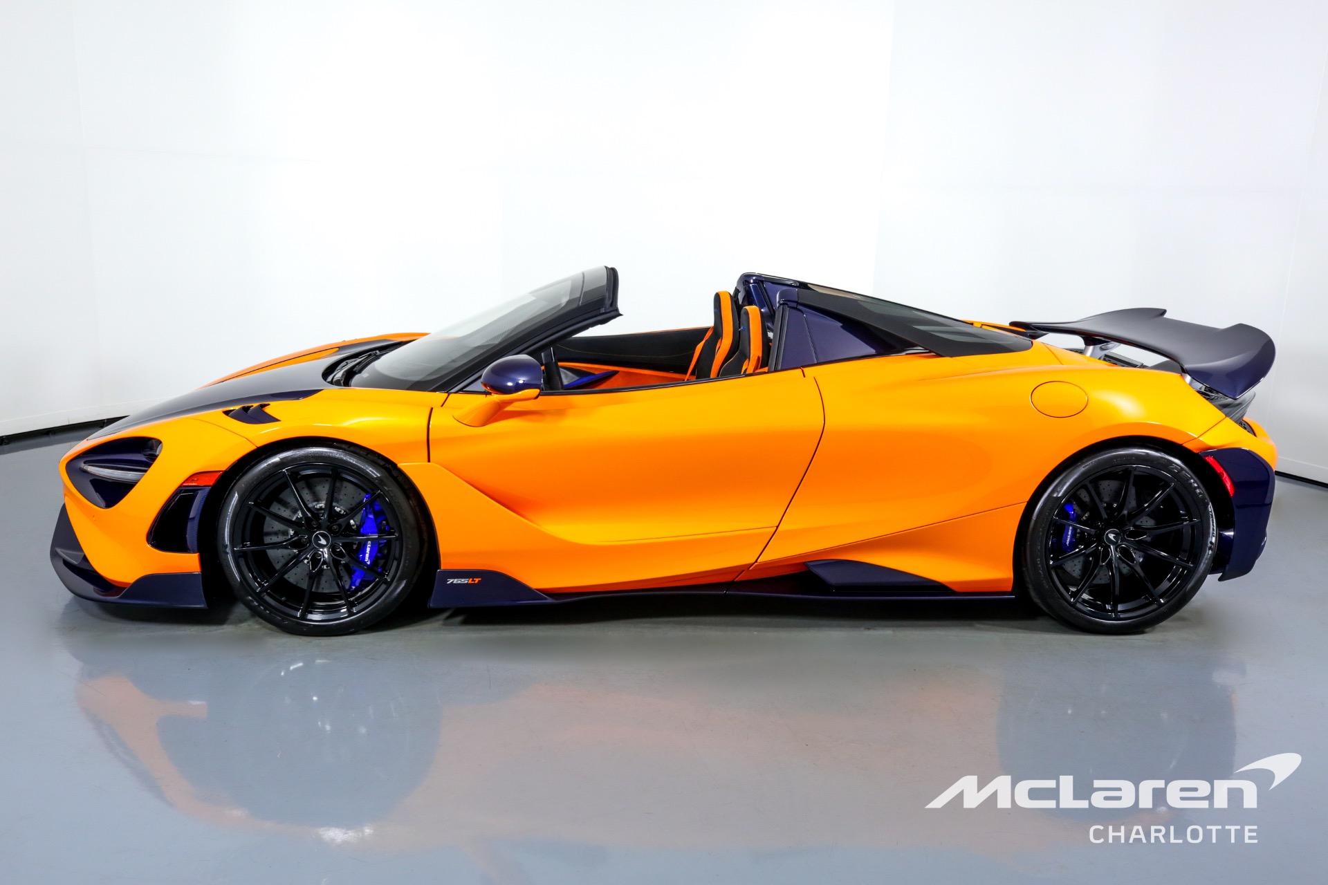 Used 2022 McLaren 765LT Spider | Charlotte, NC