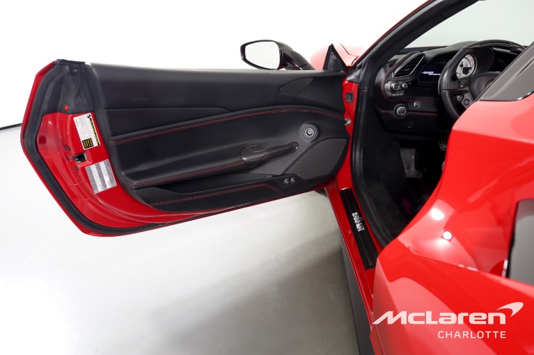 Used-2017-Ferrari-488-Spider