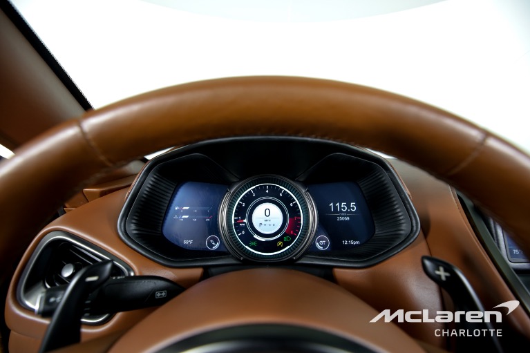 Used-2019-Aston-Martin-DB11-Volante
