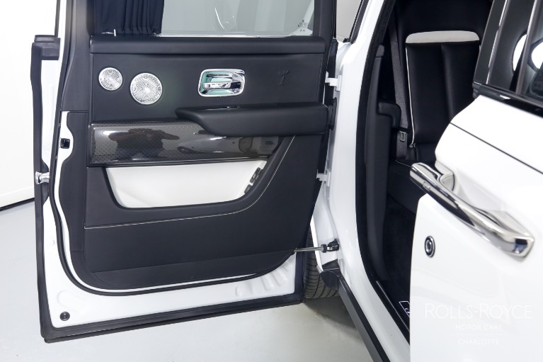 Used-2020-Rolls-Royce-Cullinan-Black-Badge