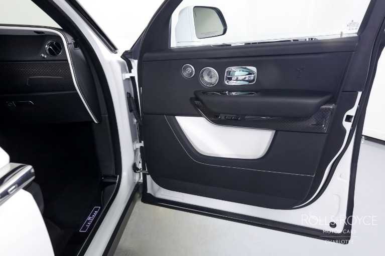 Used-2020-Rolls-Royce-Cullinan-Black-Badge