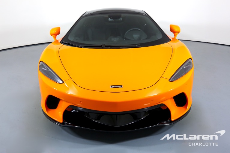 New-2023-McLaren-GT