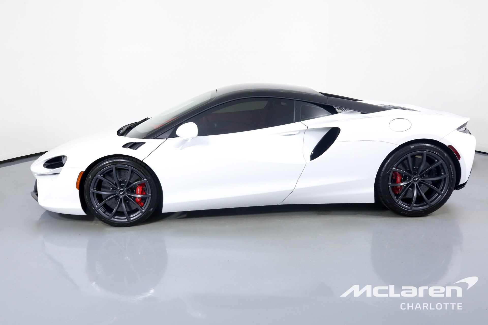 Used 2023 McLaren Artura | Charlotte, NC
