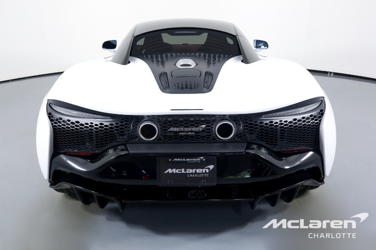 Used-2023-McLaren-Artura