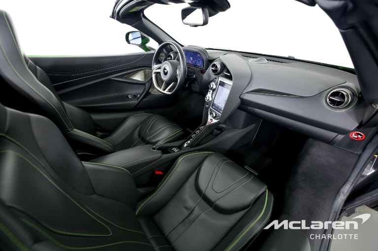 Used-2022-McLaren-720S-Spider-Luxury