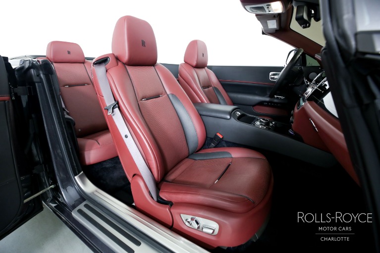 Used-2018-Rolls-Royce-Dawn