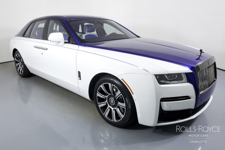 Used-2023-Rolls-Royce-Ghost-Black-Badge