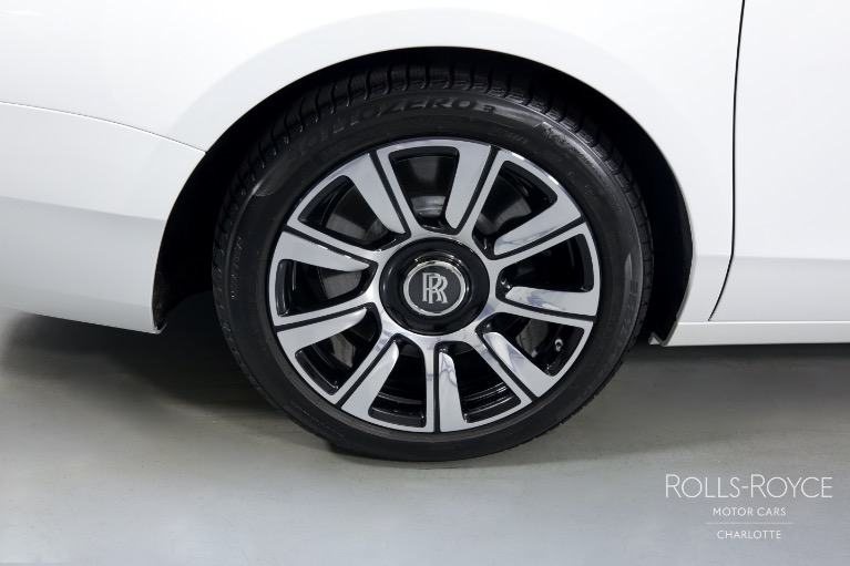 Used-2023-Rolls-Royce-Ghost-Black-Badge
