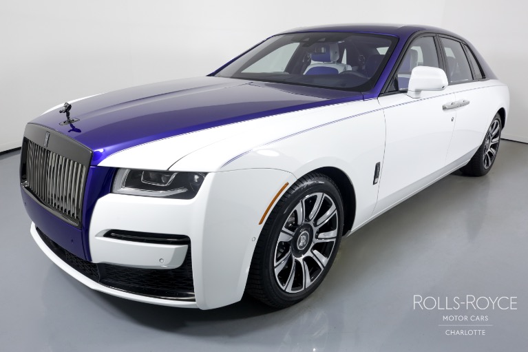 Used-2023-Rolls-Royce-Ghost-Black-Badge