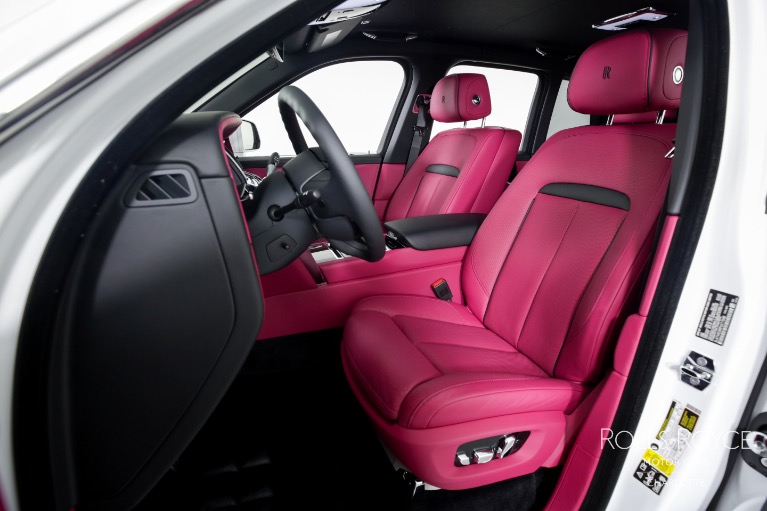 Used-2023-Rolls-Royce-Cullinan