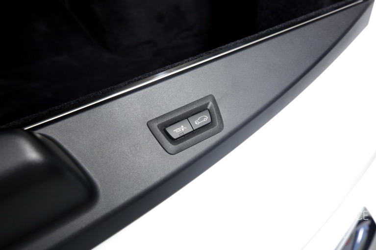 Used-2023-Rolls-Royce-Cullinan