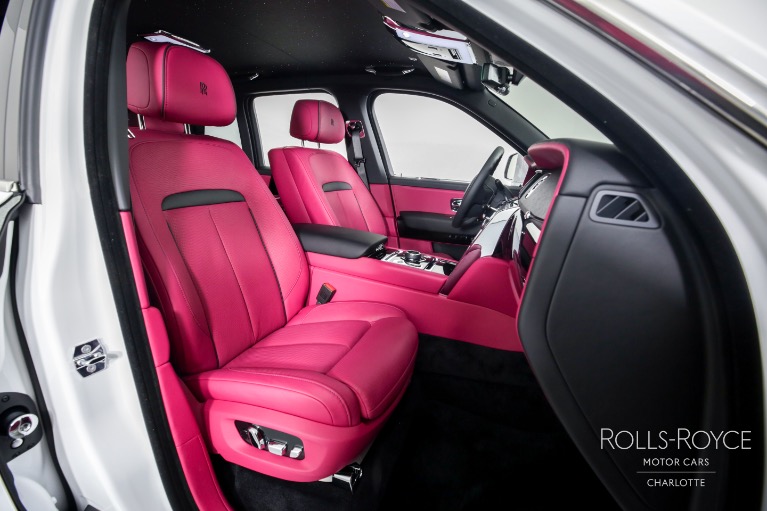 Used-2023-Rolls-Royce-Cullinan