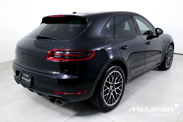 Used-2018-Porsche-Macan-Turbo