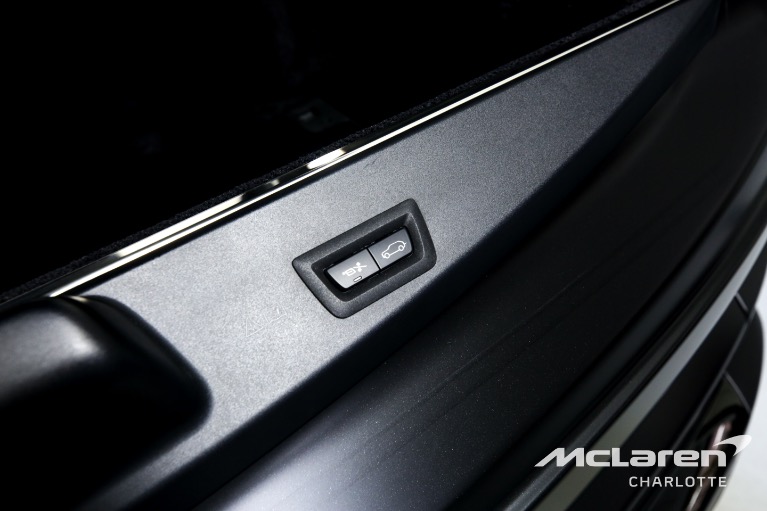 Used-2021-Rolls-Royce-Cullinan-BLACK-BADGE