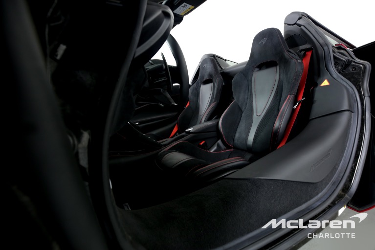 Used-2020-McLaren-720S-Spider-Performance