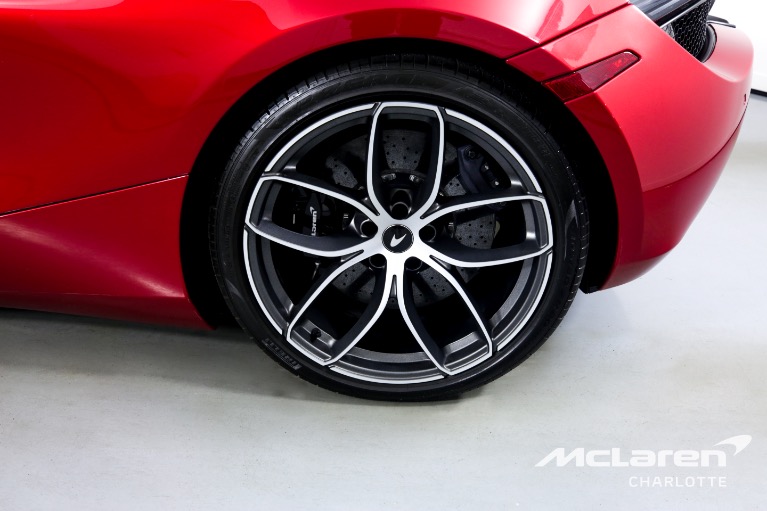 Used-2020-McLaren-720S-Spider-Performance