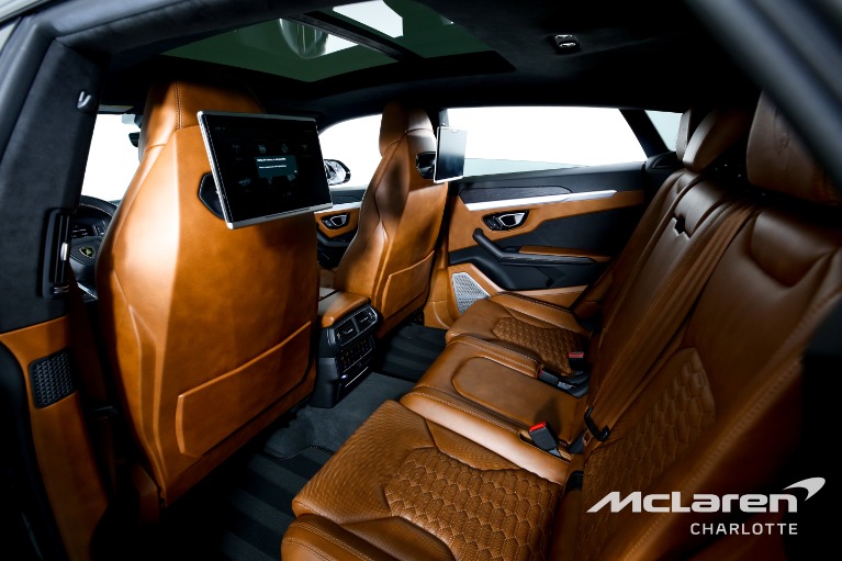 Used-2019-Lamborghini-Urus