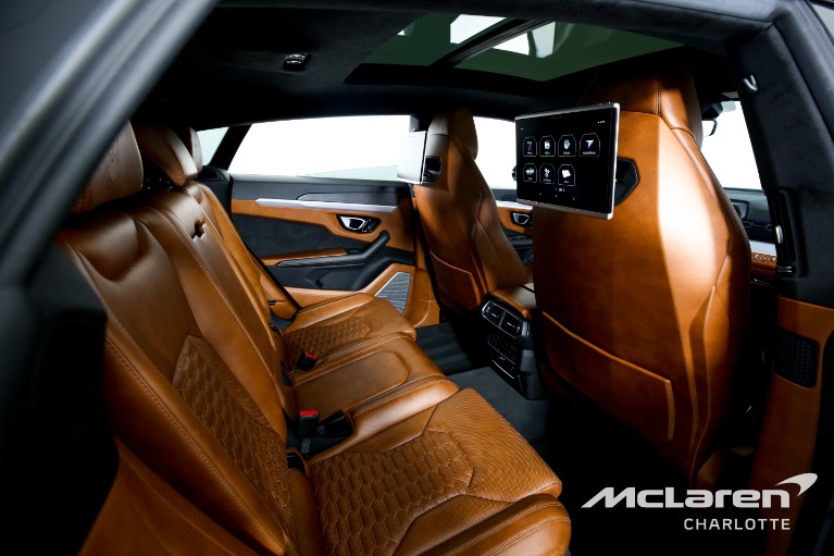 Used-2019-Lamborghini-Urus