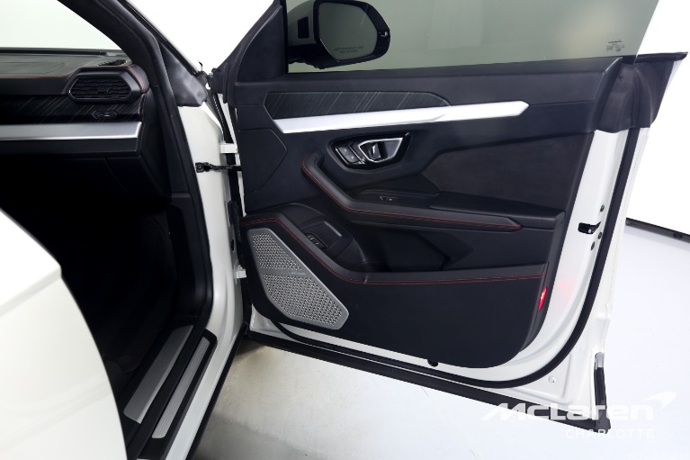 Used-2019-Lamborghini-Urus