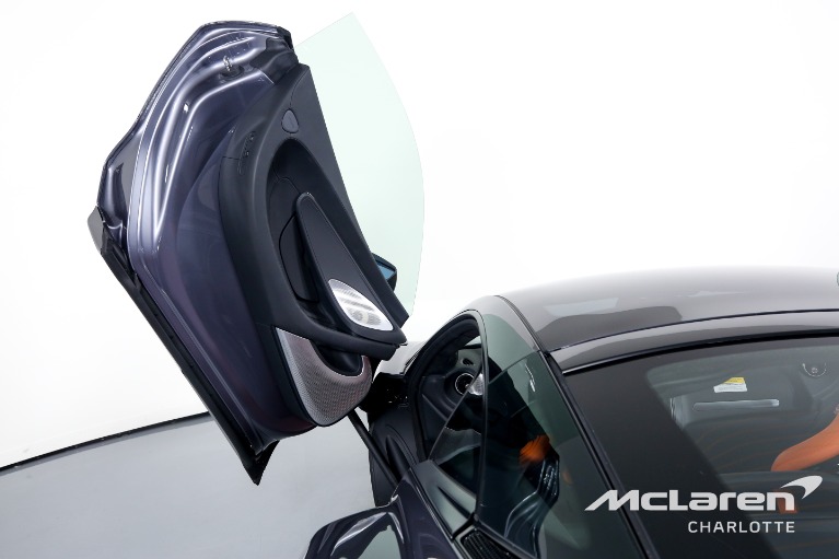 New-2023-McLaren-GT