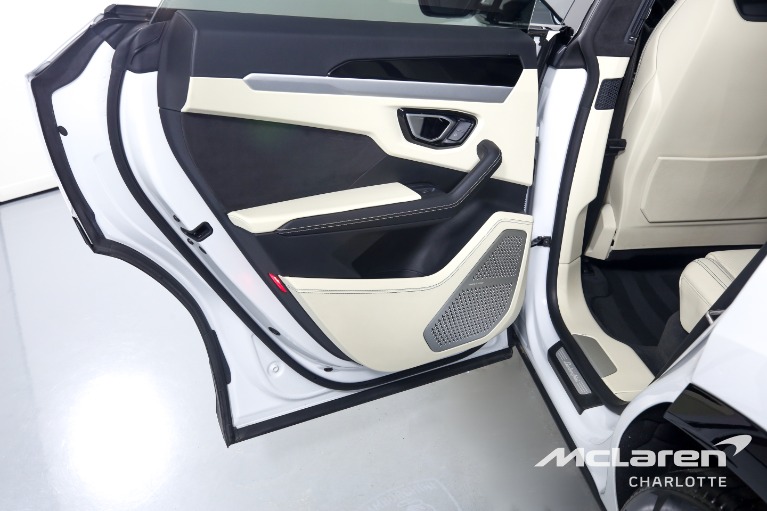 Used-2019-Lamborghini-Urus