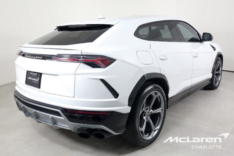 Used-2019-Lamborghini-Urus