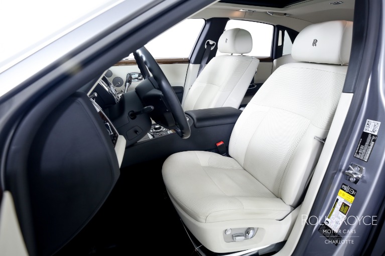 Used-2013-Rolls-Royce-Ghost