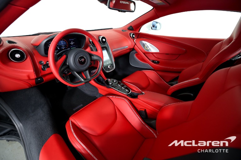 New-2023-McLaren-GT