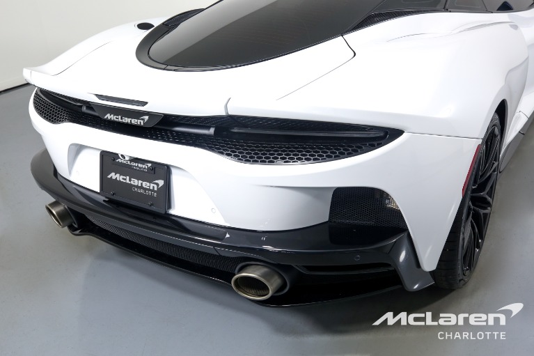 New-2023-McLaren-GT