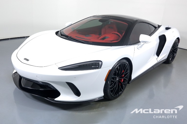 New-2023-McLaren-GT