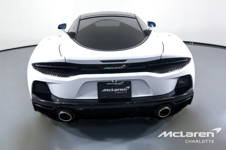 New-2023-McLaren-GT