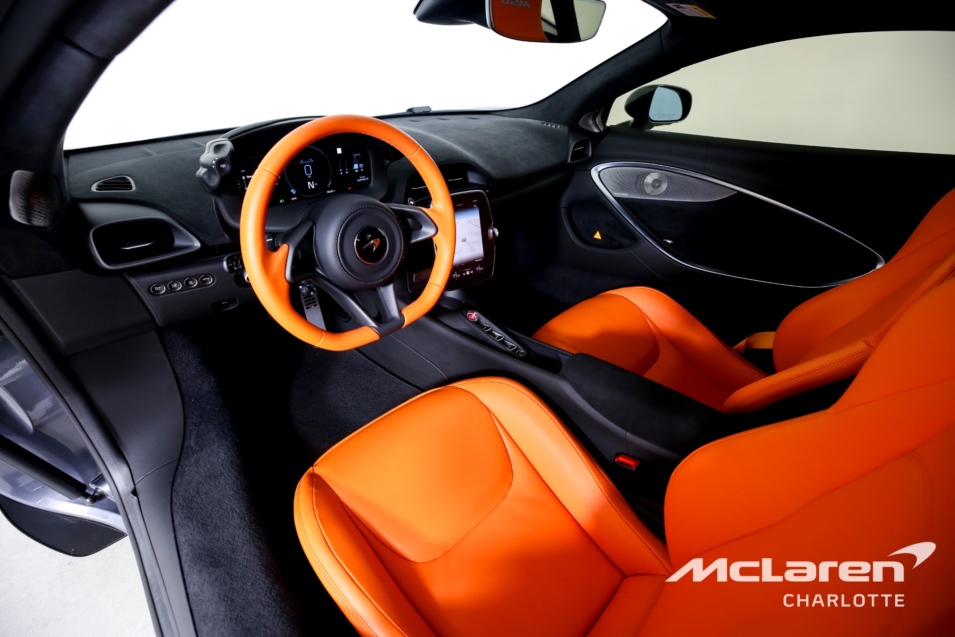 New 2023 McLaren Artura | Charlotte, NC