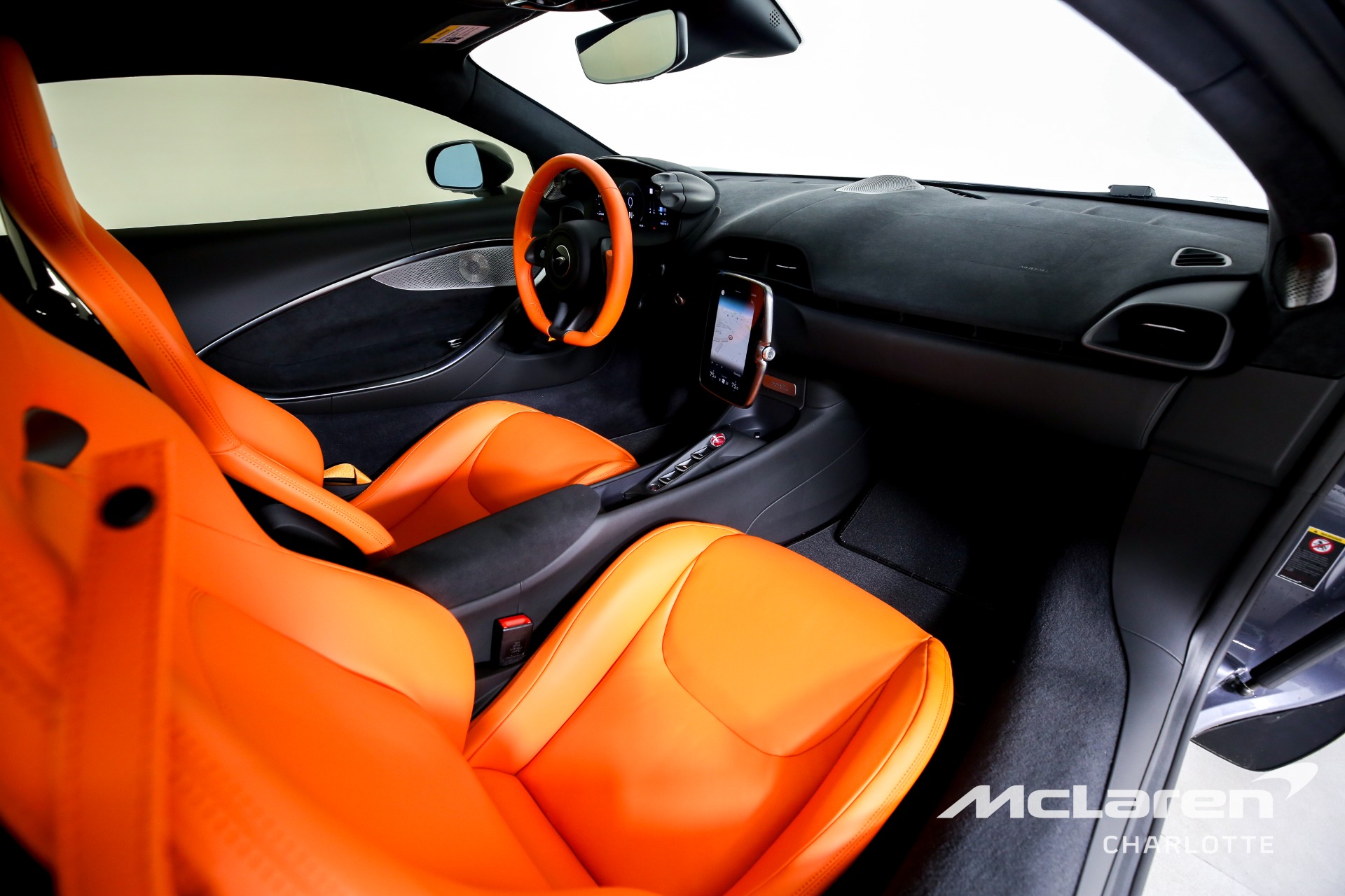 New 2023 McLaren Artura | Charlotte, NC