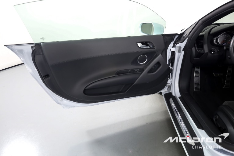 Used-2014-Audi-R8-42-quattro