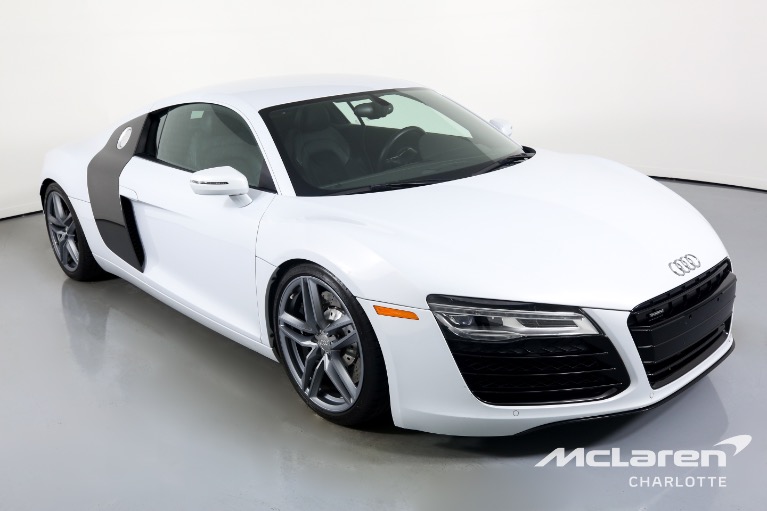 Used-2014-Audi-R8-42-quattro