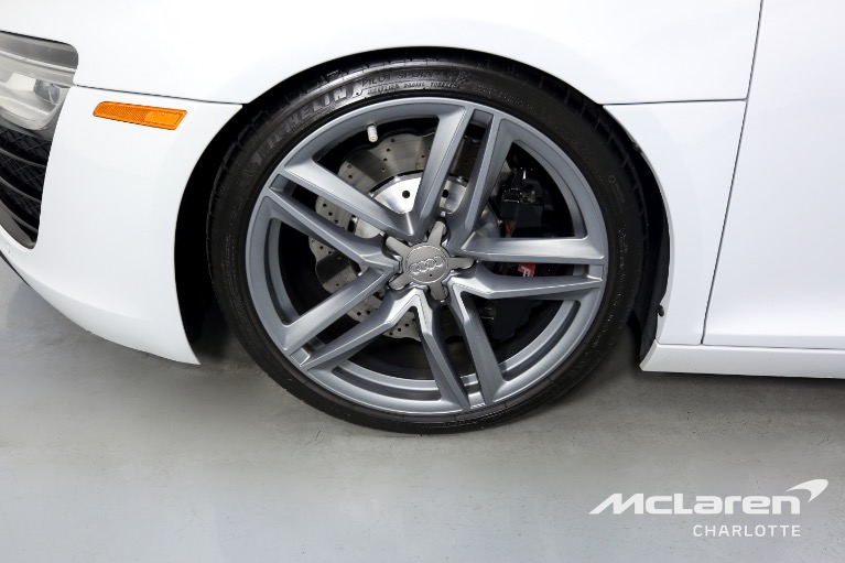 Used-2014-Audi-R8-42-quattro