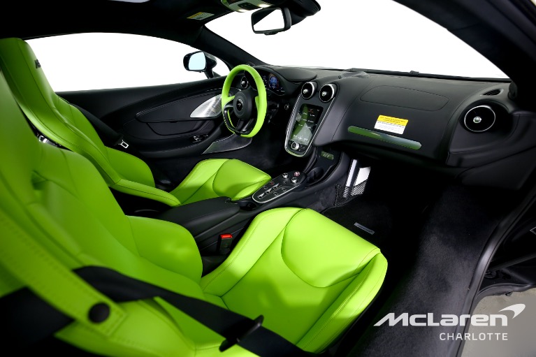 New-2023-McLaren-GT