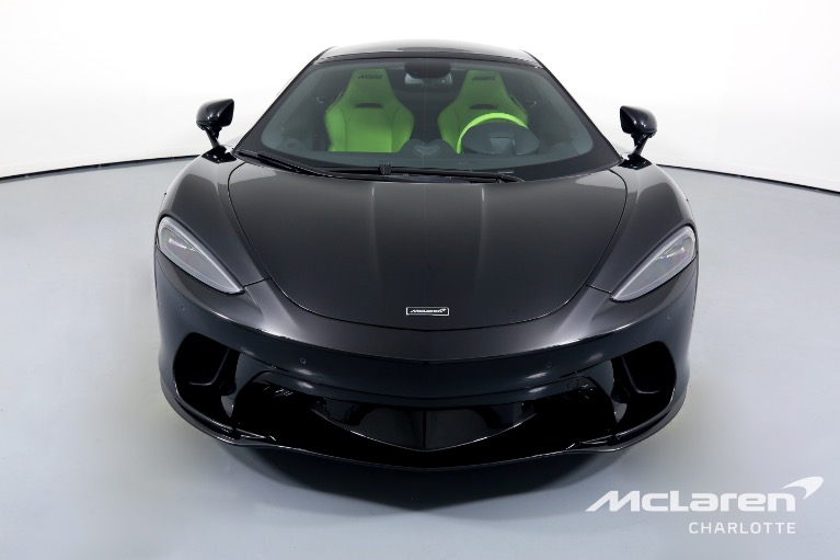 New-2023-McLaren-GT