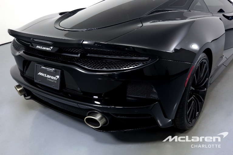 New-2023-McLaren-GT