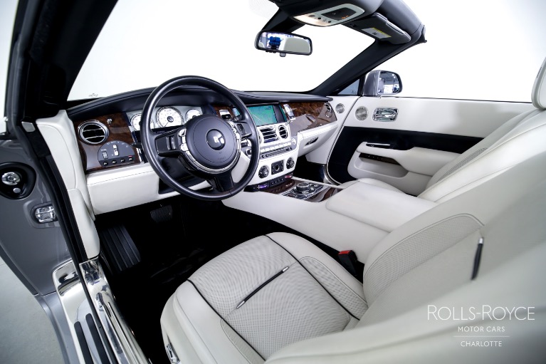 Used-2017-Rolls-Royce-Dawn